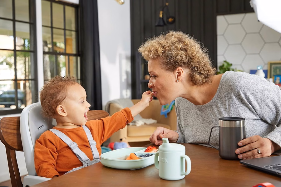 Cuillères pour bébé en silicone NUK, en silicone durable, faciles à prendre en main et à utiliser, compatibles lave-vaisselle, sans BPA, lot de 3 : Bébé