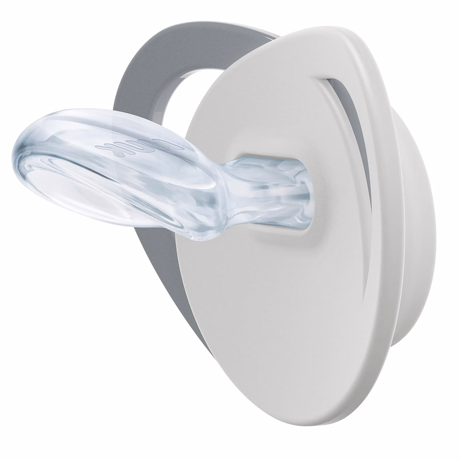 Sucette orthodontique phosphorescente NUK avec collerette en forme de cœur, sans BPA, convient aux bébés de 6 à 18 mois, lot de 4 : Santé et Maison